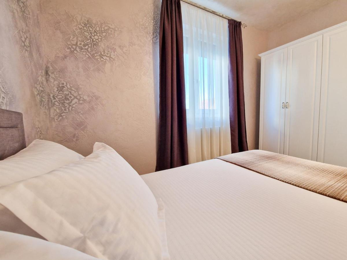 Mirvana Apartments Legacy Residence Timisoara Exterior photo